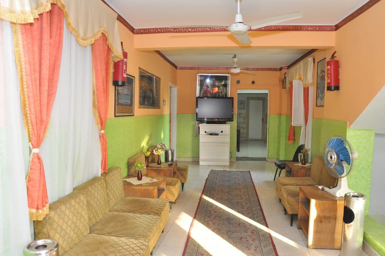 Sun Hostel Кайро Екстериор снимка